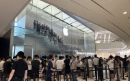 华为、苹果旗舰新机发布在即：高端三折叠手机“硬刚”iPhone 17，哪款产品更值得关注？