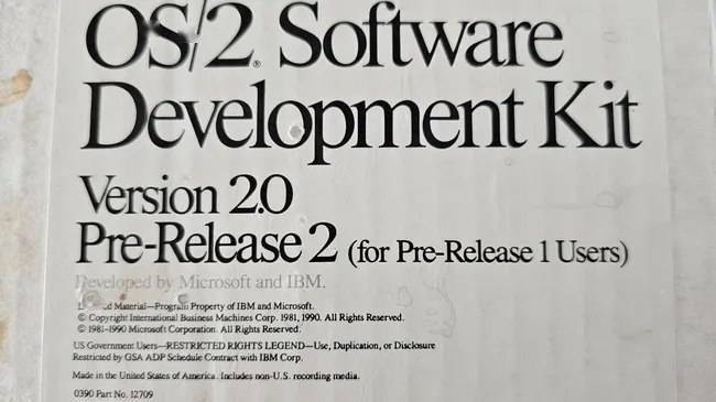 网友在eBay以650美元买到预发行版 IBM/微软 OS/2 软件开发套件