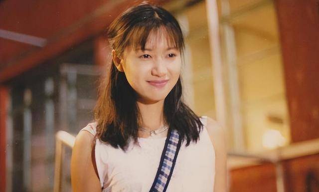 万万没想到，“丁克”了半辈子的徐静蕾，如今却成了人生赢家